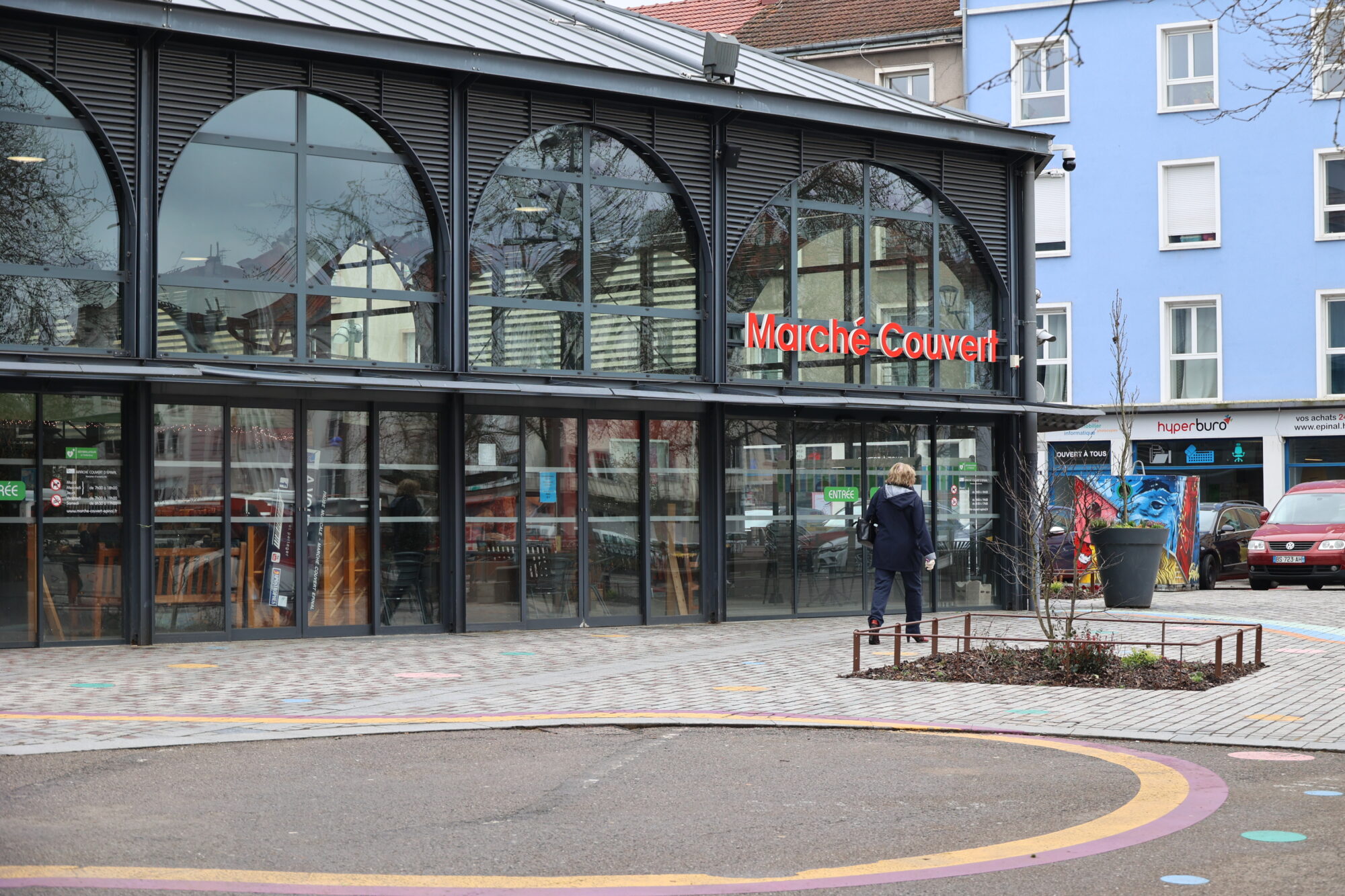 Marché Couvert : le stand commercial n°12 à saisir !